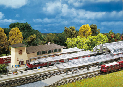 Faller 282718 Z Scale Platforms Set - 2 Covered, 1 Open