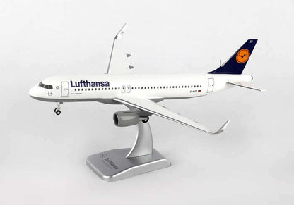 Hogan Wings HGLH36 Lufthansa A320S 1/200 Reg#D-Aizz W/Gear
