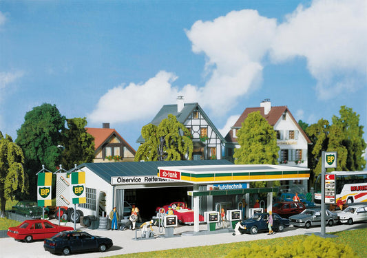 Faller 130345 HO Scale Petrol Station w/Service Bay Kit