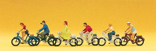 Preiser 10091 HO Scale Cyclists with Bicycles Figure Set