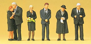 Preiser 10521 HO Scale Funeral Attendees pkg(6)