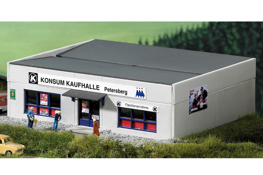 Piko 61151 HO Scale Prefab Petersburg Market Kit