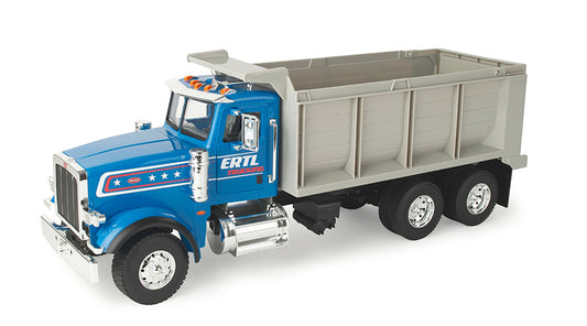Ertl 47602 1/16 Scale Peterbilt Dump Truck