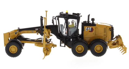 Diecast Masters 85667 1/50 Caterpillar 150 Motor Grader