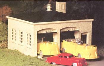 Bachmann 45610 O Scale Plasticville USA Fire House with Pumper Truck