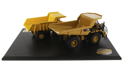 Diecast Masters 85562 1/50 Cat 769 & 770 Off Highway, Evolution