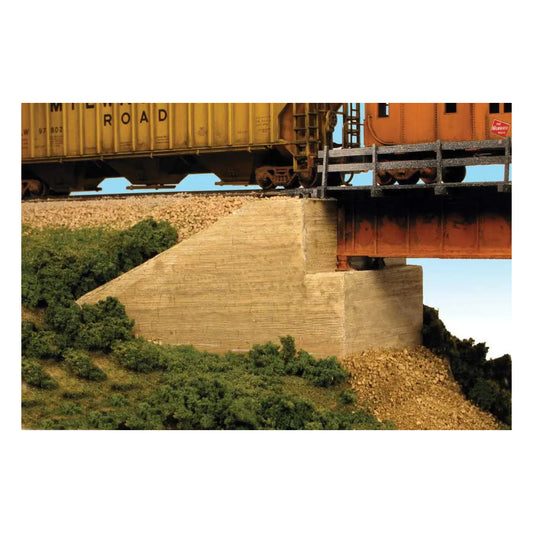 493 556