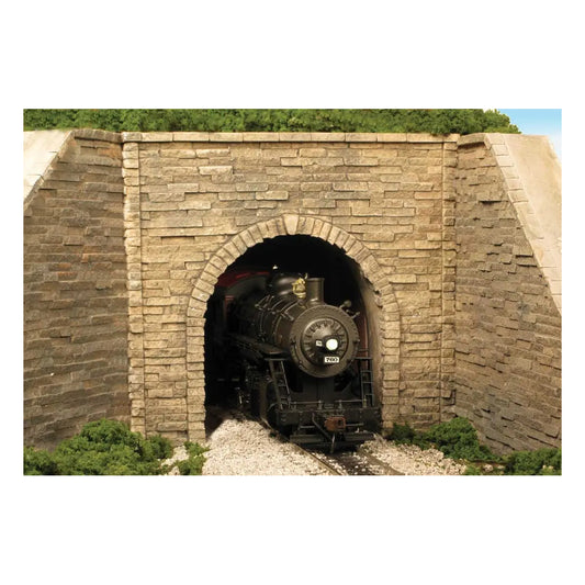 493 710