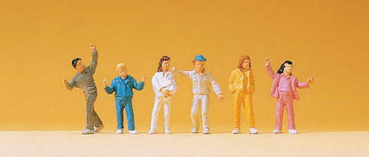 Preiser 14139 HO Scale Pedestrians Children Wearing Long-Sleeved