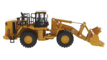 Diecast Masters 85697 1/64 Caterpillar 988H Wheel Loader