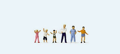 Preiser 14120 HO Scale Recreation & Sports Children Playing Ball