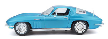 Maisto 31640BL 1/18 1965 Chevrolet Corvette, Metallic Light Blue