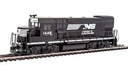Walthers Trainline 931-2504 HO EMD GP15-1 DC - Norfolk Southern