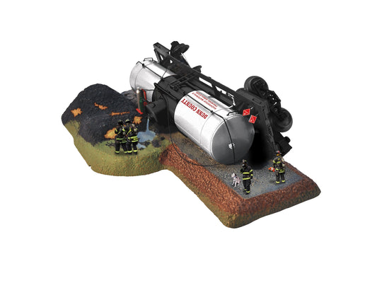 Lionel 6-2229260 O Gauge Firefighter Tank Car Accident Training