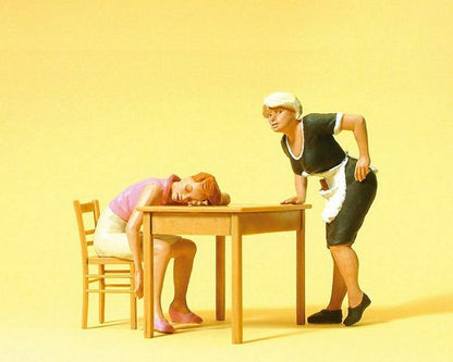 Preiser 45145 G Scale Pedestrians Sleeping Guest At Table & Waitress