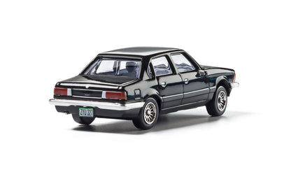 Woodland Scenics AS5367 HO Scale Black Sedan