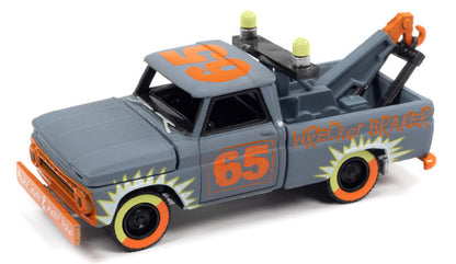 Johnny Lightning JLSP209-A 1/64 Scale 1965 Chevrolet Tow Truck In Flat Smoke Blue-Gray