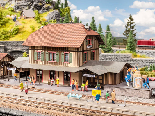 Noch 66007 HO Scale Honau Station & Loading Ramp Kit