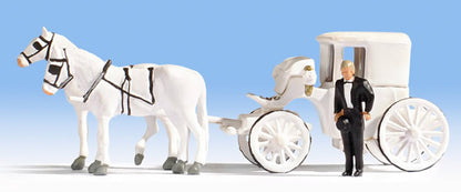 Noch 16706 HO Scale Wedding Carriage w/2-Horse Team & Standing Coachman