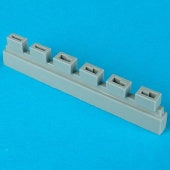Quickboost 48075 1/48 Spitfire Mk IXc Empty Shell Case Chute for HSG