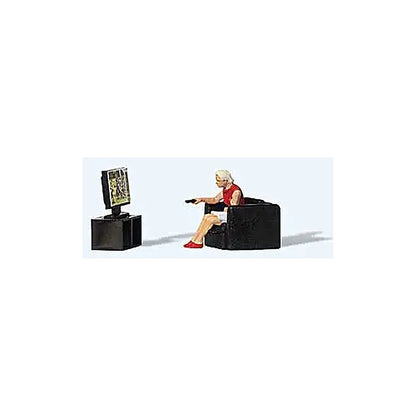preiser 28259 ho scale in front of the tv seated figure chair