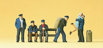 Preiser 10352 HO Scale People Working Merchant Sailors Ashore