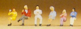 Preiser 79014 N Scale Pedestrians Sitting People #2