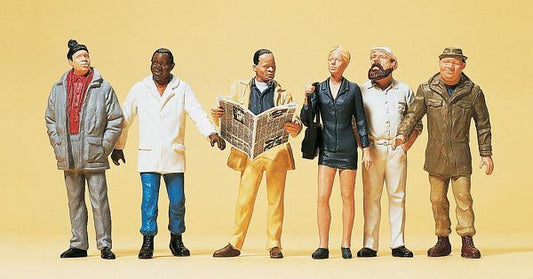 Preiser 45156 G Scale Pedestrians City Passers-By