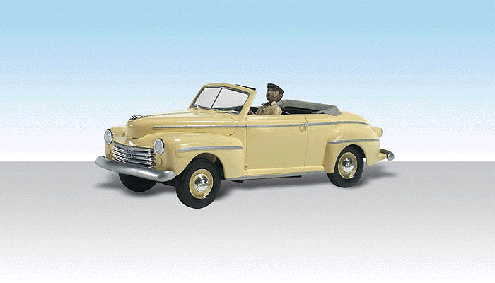 Woodland Scenics 5527 HO Scale Roger's Rag Top - Assembled Convertible & Figure
