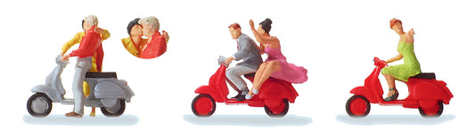 Preiser 10607 HO Scale Three Vespa Scooters with Riders