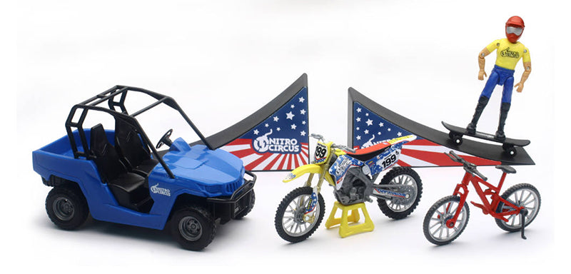 New Ray 67685 1/18 Scale Nitro Circus Playset