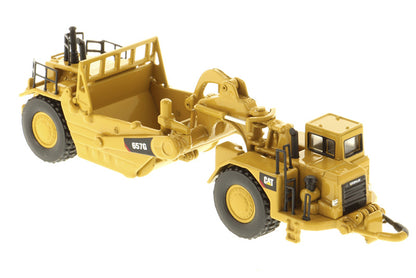 Diecast Masters 85542 1/125 Cat 657G Wheel Tractor Scraper