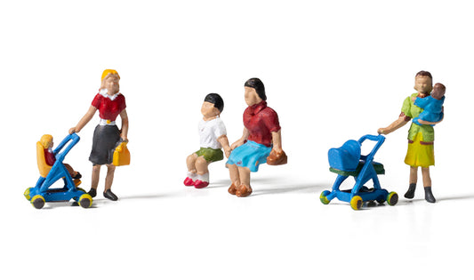 Woodland Scenics A1832 HO Scale Moms & Kids
