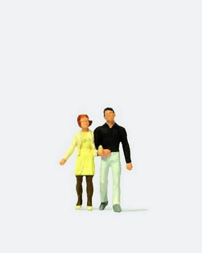 Preiser 28111 HO Scale Couple Walking