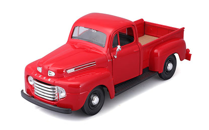 Maisto 39935R 1/25 Scale 1948 Ford F-1 Pick-Up