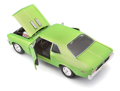 Maisto 31262MGR 1/24 1970 Chevrolet Nova, Metallic Lime Green