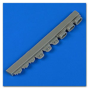 Quickboost 32184 1/32 Fw190F8 Fuel Point w/Covers for RVL