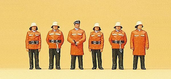 Preiser 10214 HO Scale Firemen -- With Protective Clothing
