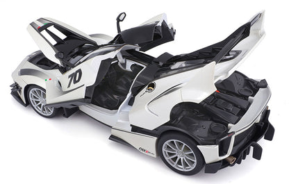 Bburago 16012WT 1/18 Ferrari FXX-K EVO in White, #70
