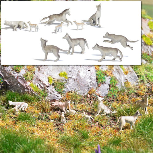 Busch 1193 HO Scale Wolf Pack, 10 Figures