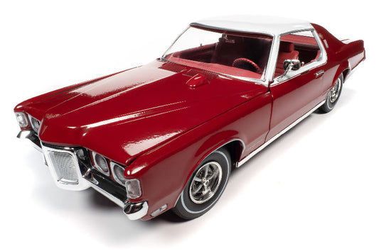 American Muscle 1273 1/18 1969 Pontiac Grand Prix Hardtop Diecast Car