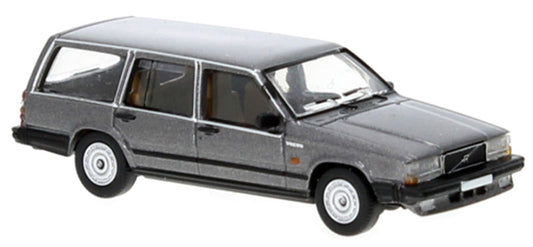 PCX87 0665 1/87 Scale 1985 Volvo 740 Station Wagon