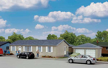 Walthers Cornerstone 933-4151 HO Scale Modern Sectional House with Garage -- Kit