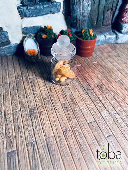 Toba Miniatures 1069 1/12 Scale Bread Jar with French Loaves (1)