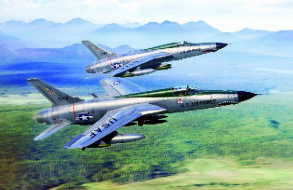Trumpeter Scale Models 1617 1/72 F105D Thunderchief Aircraft