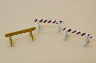 Durango Press 153 HO Scale UNPAINTED Barricades (3) Kit