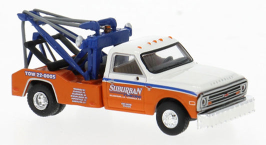 Brekina 19667 1/87 Suburban 1968 Chevy C-30 Wrecker Plastic