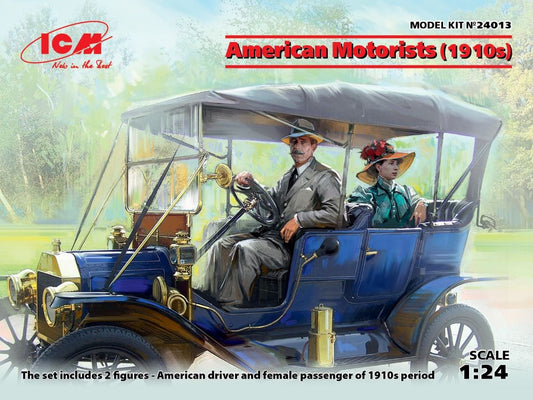 ICM Models 24013 1/24 American Male/Female Motorists 1910's (2)