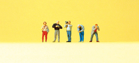 Preiser 79210 N Scale Railfans Pedestrian Figure Set