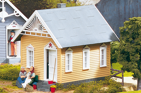 Piko 62239 G Scale Adams Gingerbread House Building Kit